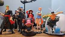 Anime figure One Piece com 9 bonecos de 16cm altura e pormenores incrí