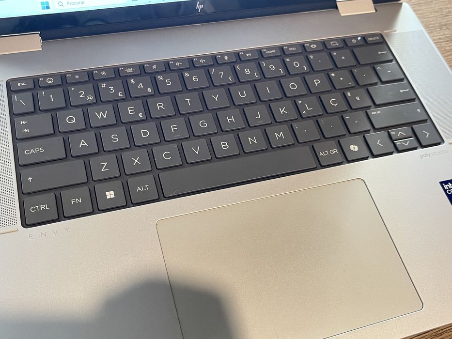 Portátil HP Envy X360 2 em 1 , 16” com garantia