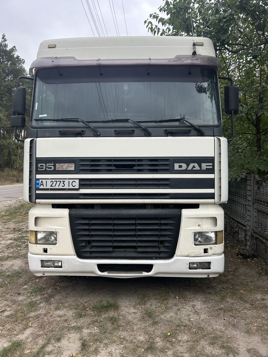 Продам грузовий автомобіль DAF XF95