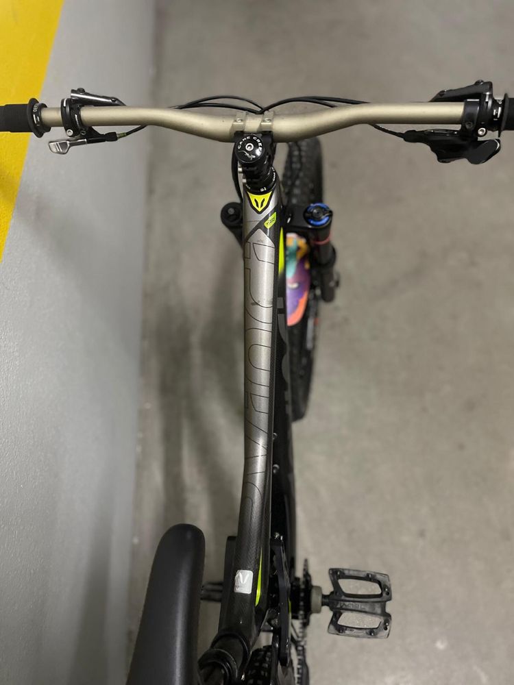 Bicicleta DeVinci Troy quadro carbono
