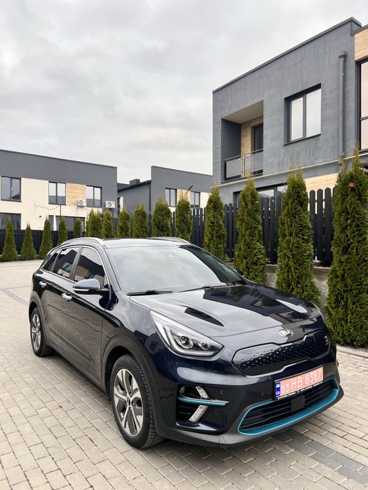 Kia Niro 64kWh 2019 пробіг 65т. 18500$