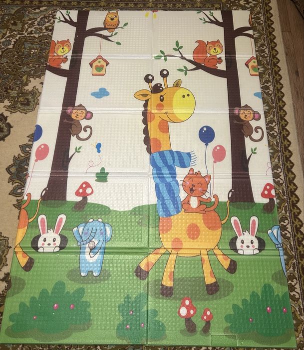 Продам дитячий складний термоковрик 117х180 см