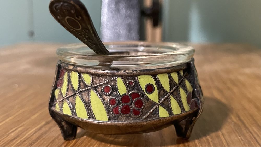 Солонка з ложечкою-горячі емалі (1юммет)