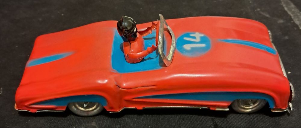 Brinquedos Portugueses em chapa, Armindo Moreira Lopes.