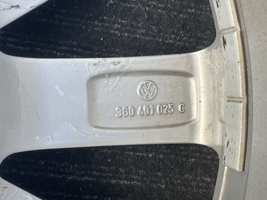 Диски Volkswagen R-17 ET41 6.5J 5x112 Dia 57.1