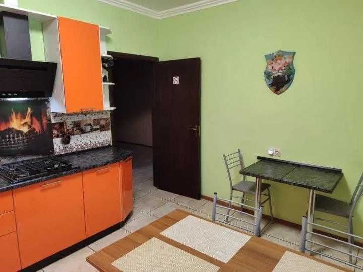 Классные Места в Новейшем Хостеле ! Киев, Метро Олимпийская Дешево !