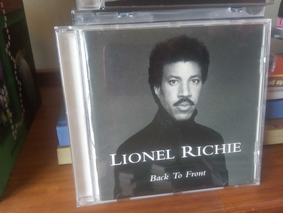 Vários Cds Musica portuguesa e estrageira.Originais