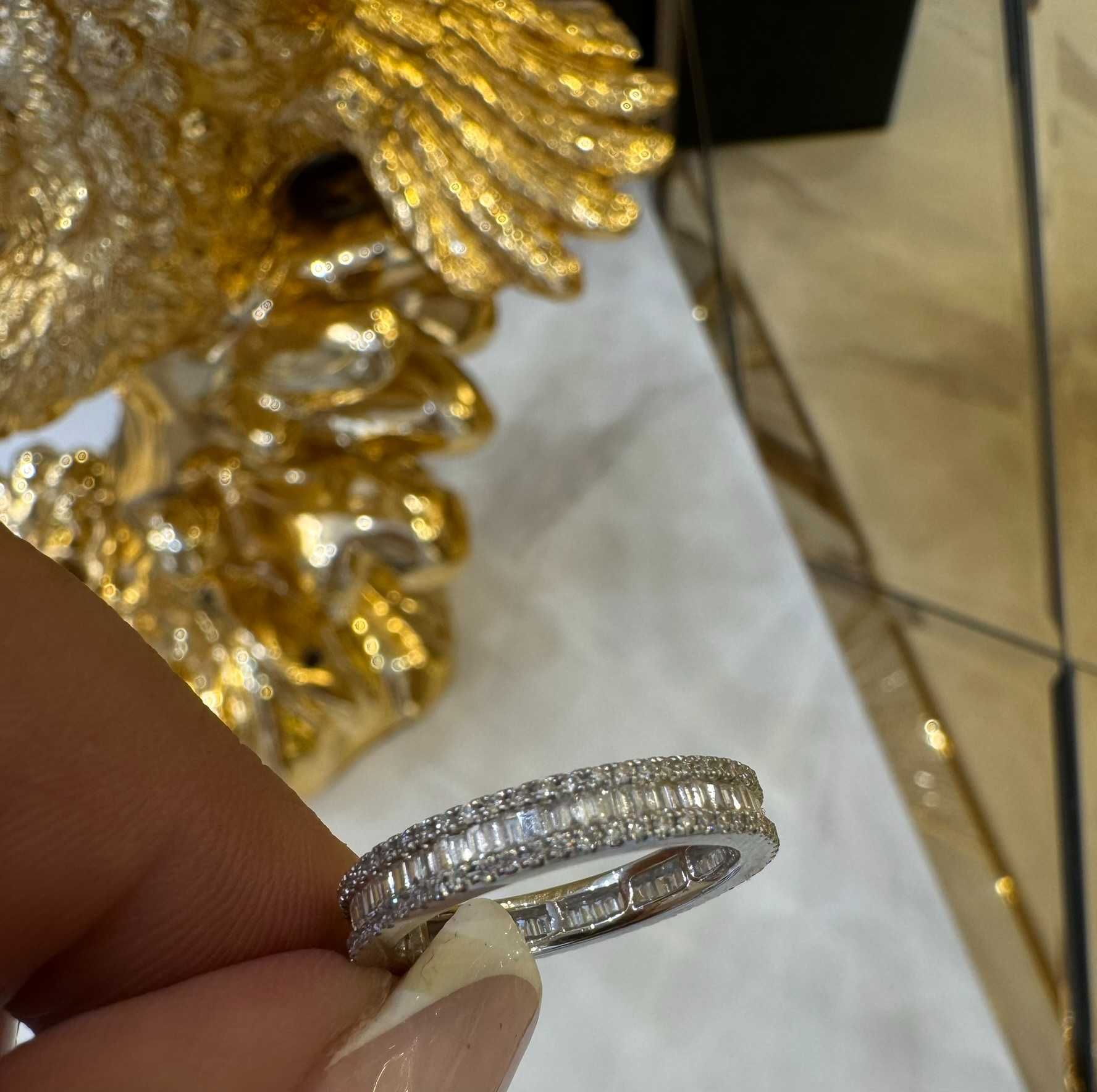 Obrączka z diamentami naturalnymi Infinity 1.00 CT bagiety