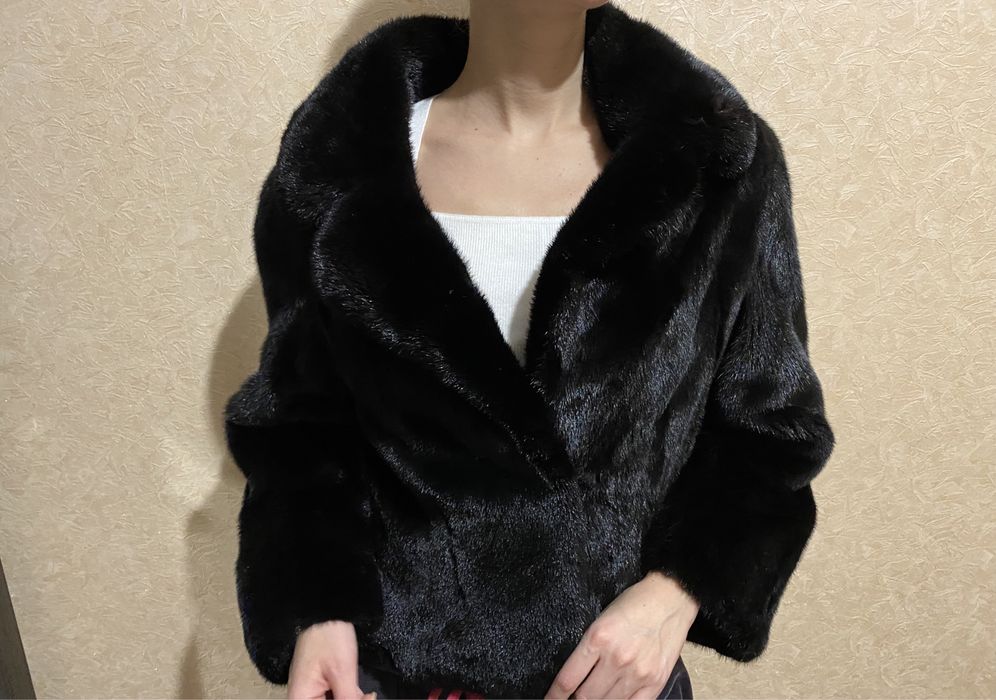Шуба з норки, чорна
