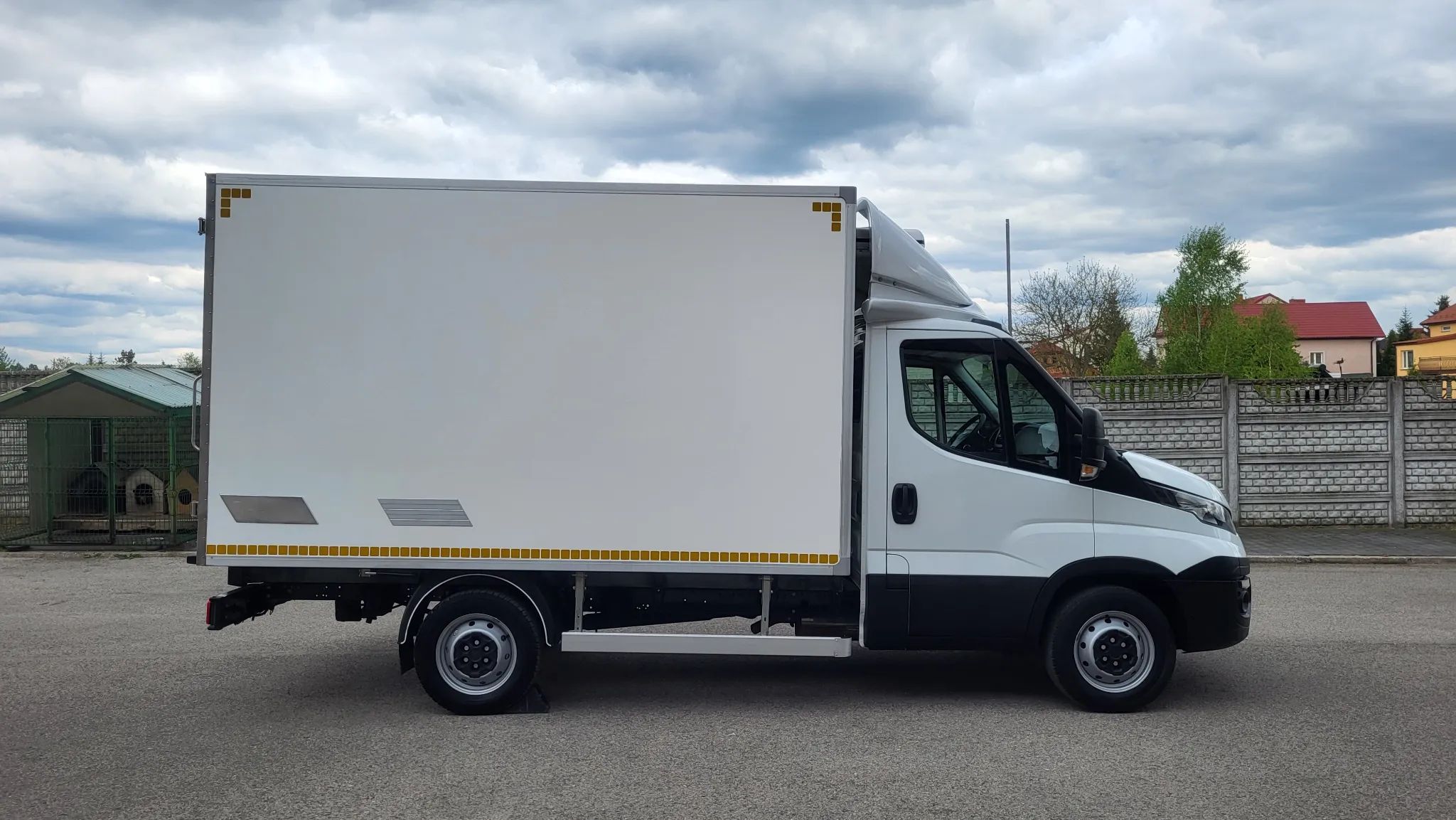Iveco Daily  35s120/chłodnia/izoterma/kontener /Jak NOWA Krajowy Renault Master