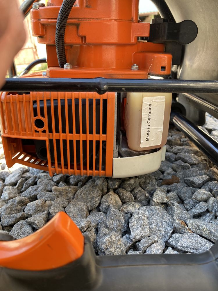 Stihl мотобур 121
