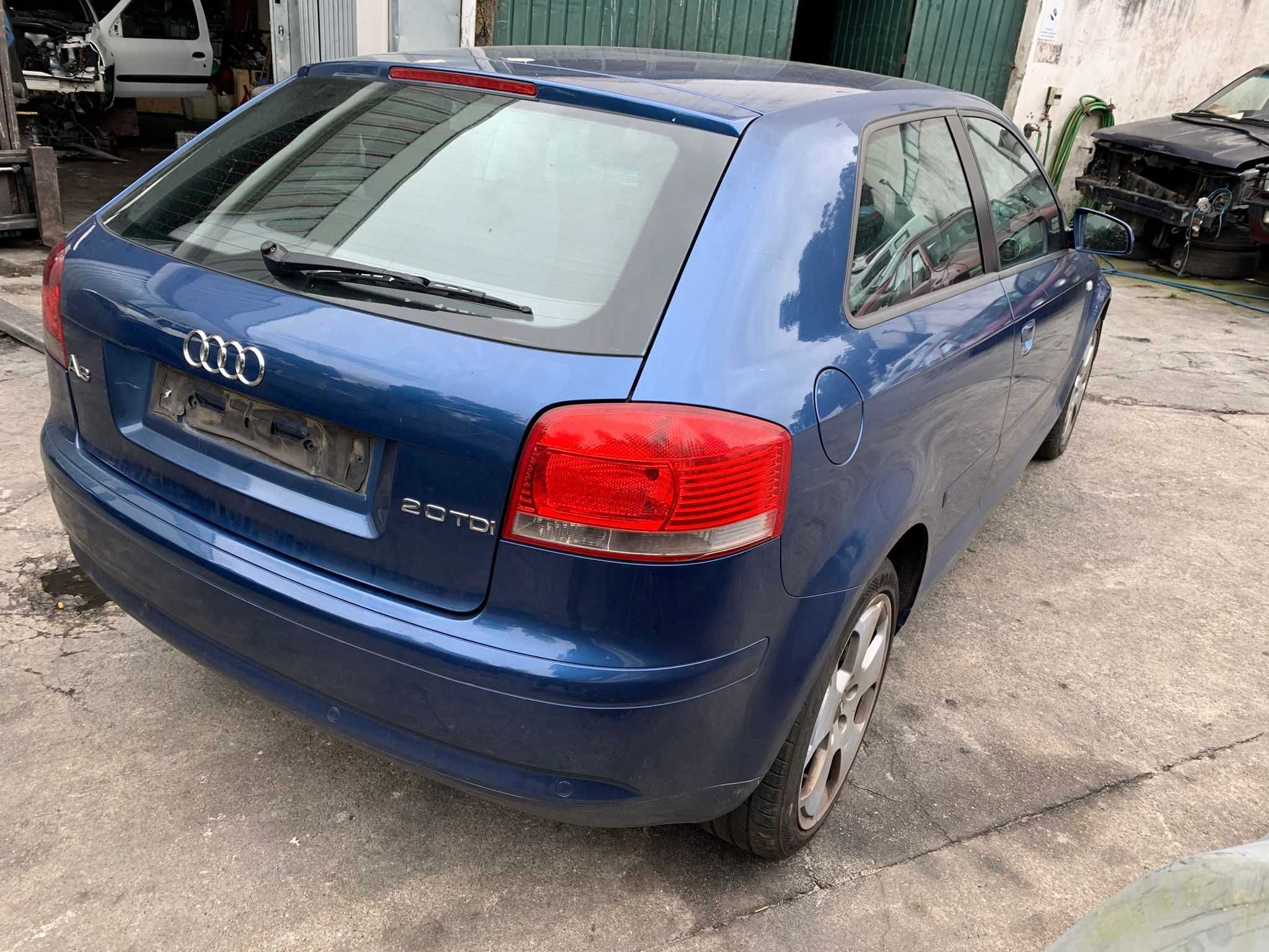 PARA PEÇAS AUDI A3 8P DE 2003