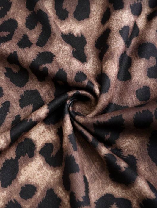 Леопардовий костюм в ідеальному стані боді і широкі штани