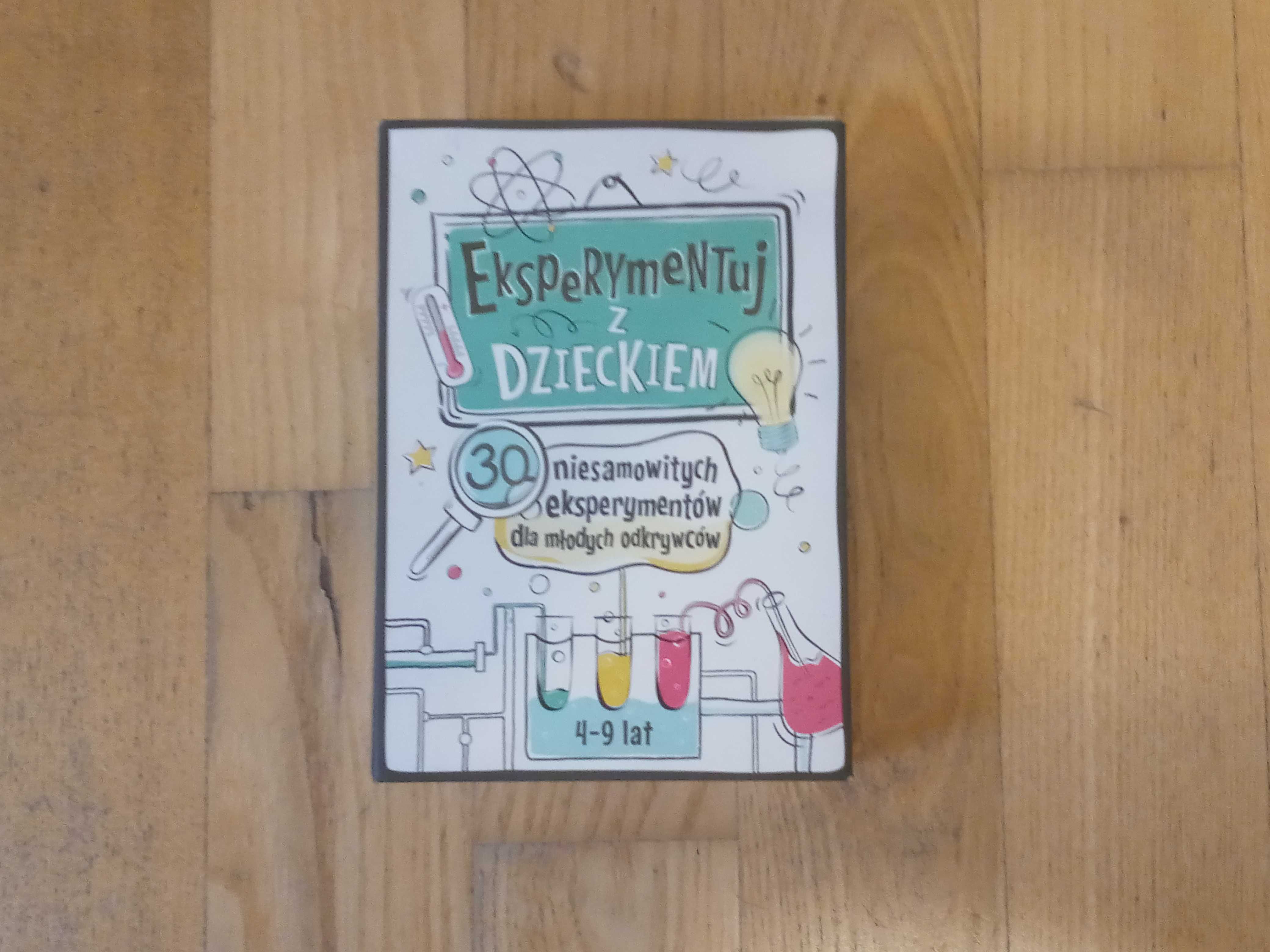 Zestaw 30 sztuczek magicznych i 30 eksperymentów