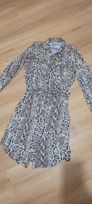 Sukienka wężowy wzór print Reserved S/M