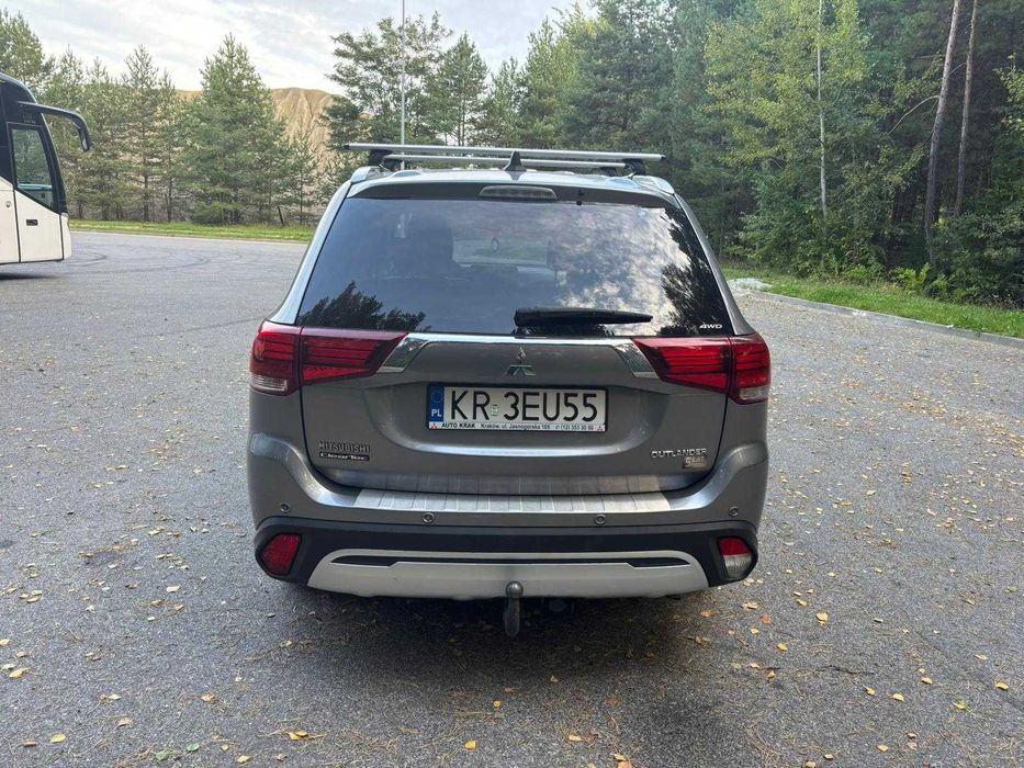 Mitsubishi Outlander 2,0 cvt 4wd