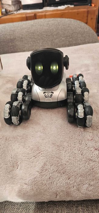 Rc robot dog. Small 8 rodas