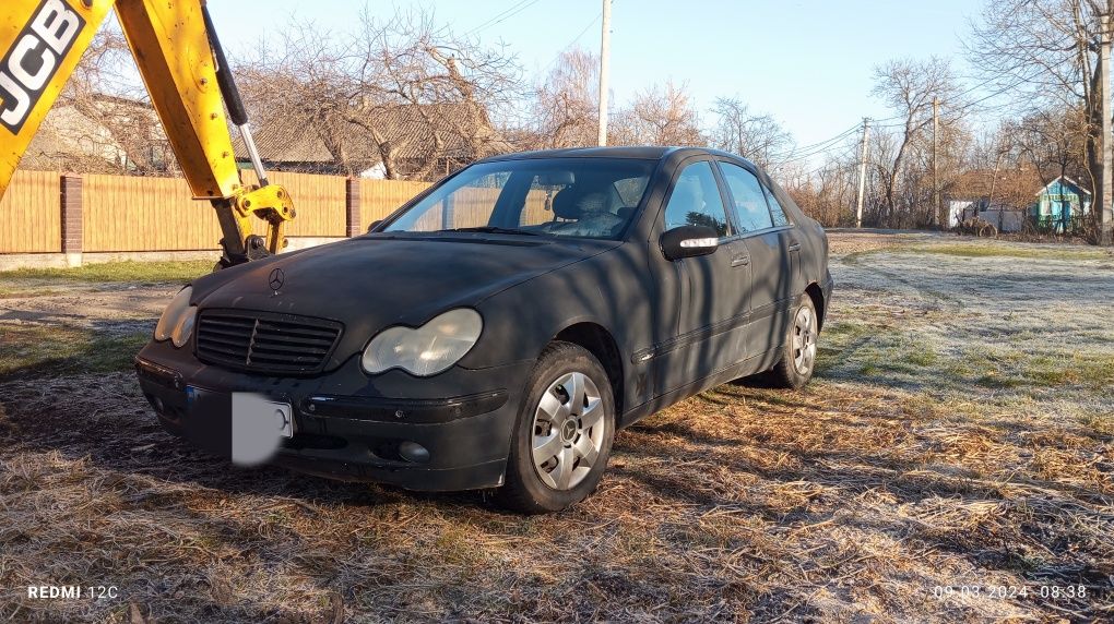 Продам мерса c220 w203