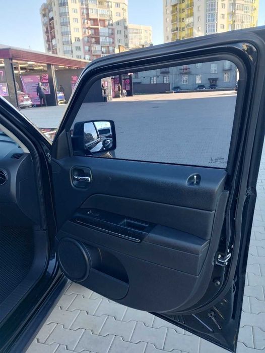 Jeep Patriot 2013 2.4 бензин 4x4