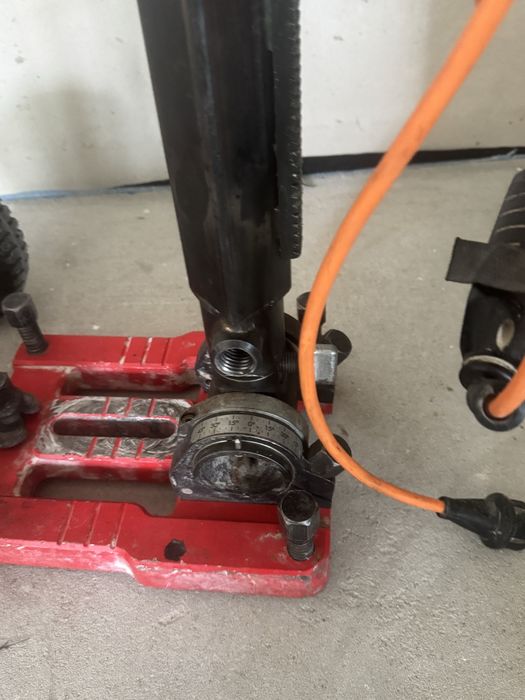 Weka DK18. Wiertnica diametowa ze statywem