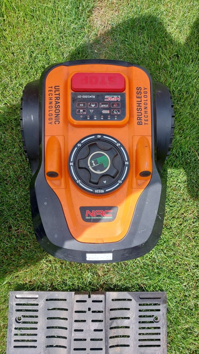 Robot koszący NAC1000