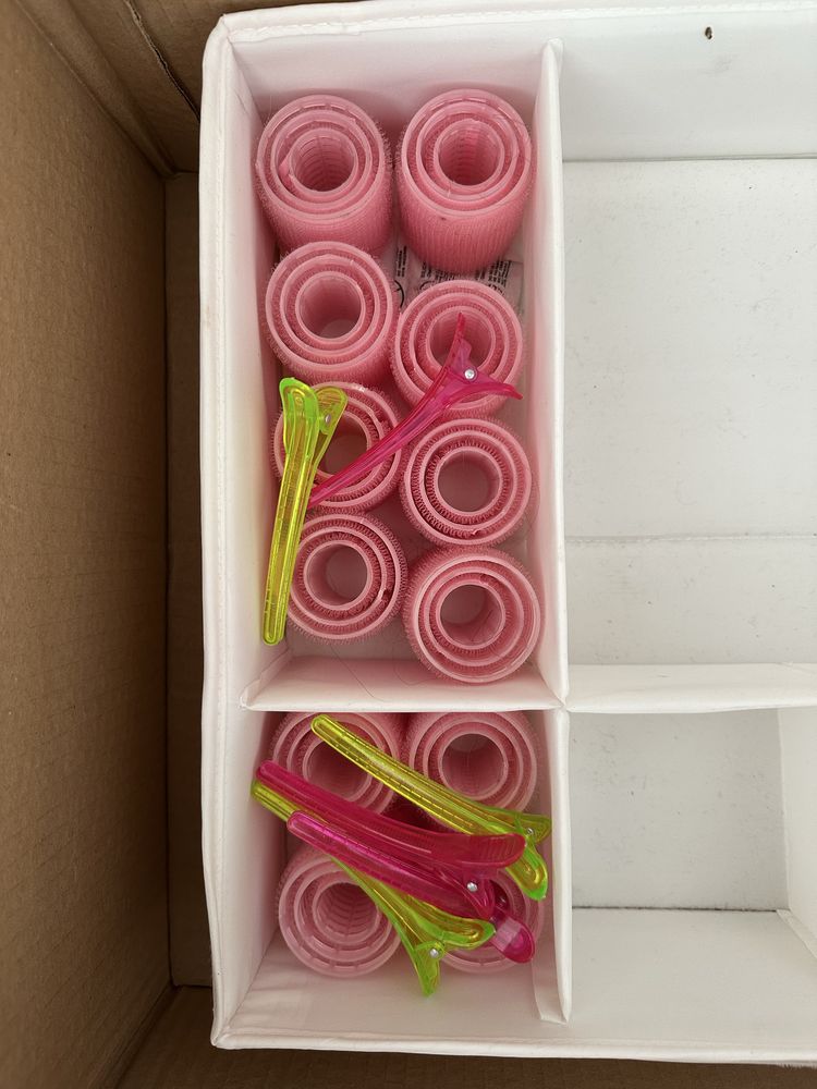 Rolos de cabelo e ganchos