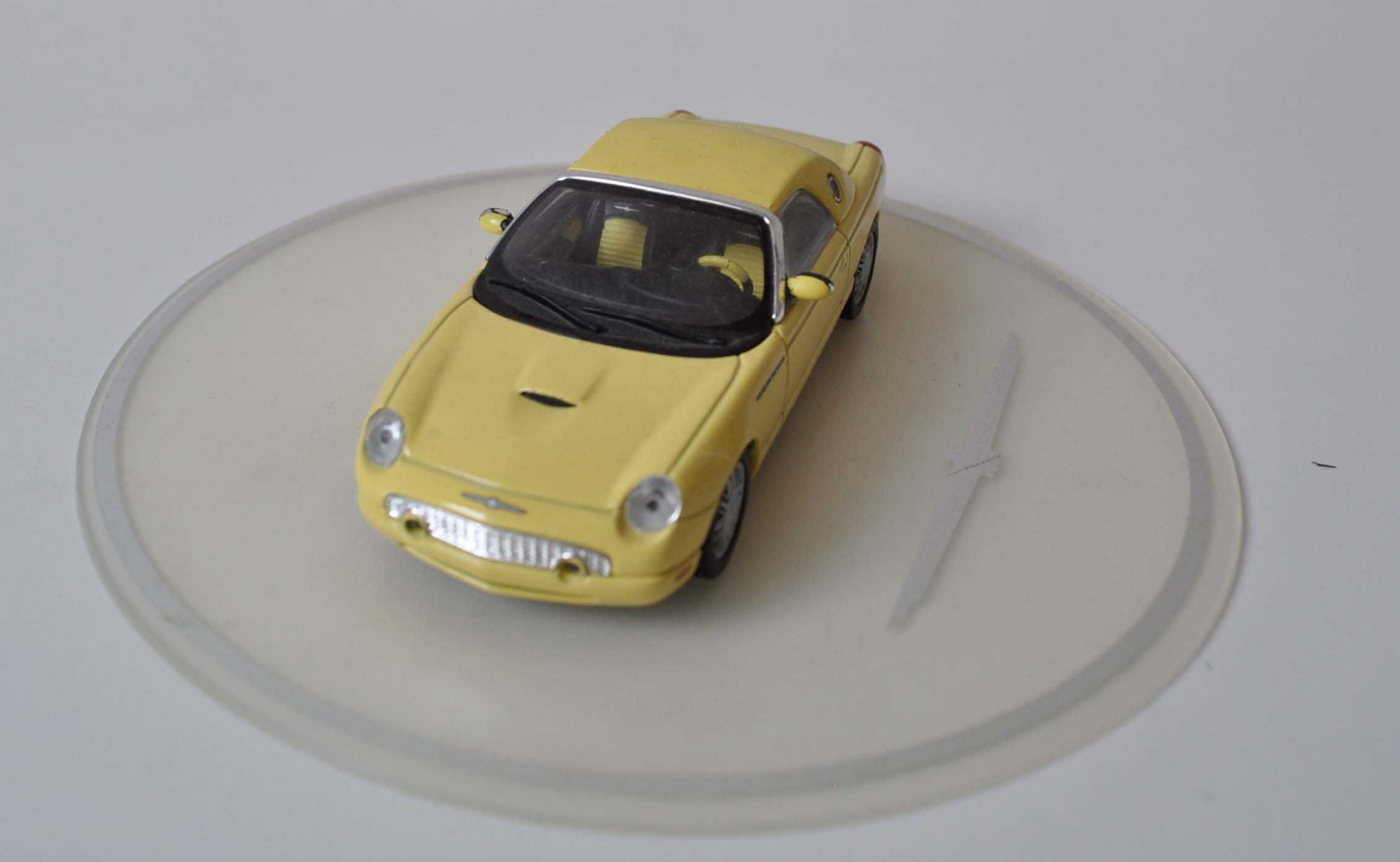 Ford Thunderbird 1/43 Metal