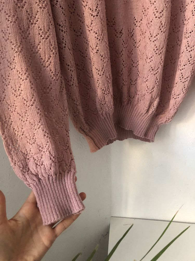 Różowy ażurowy sweter vintage