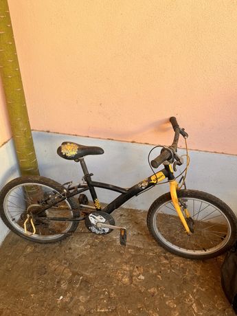 Bicicleta crianca amarela