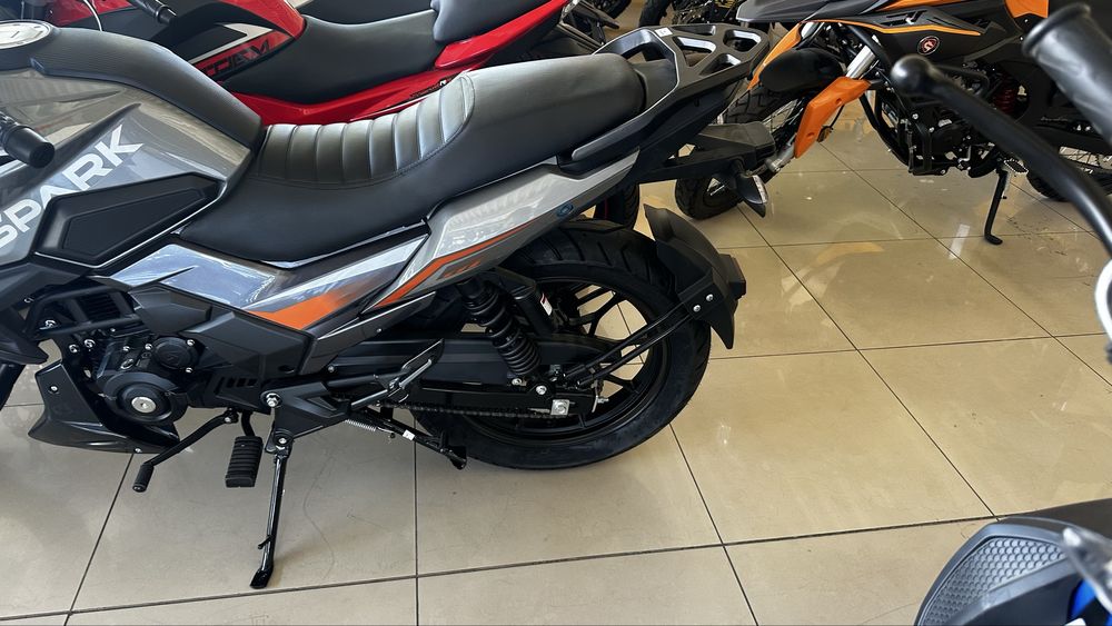 Мотоцикл SPARK SP250R-32