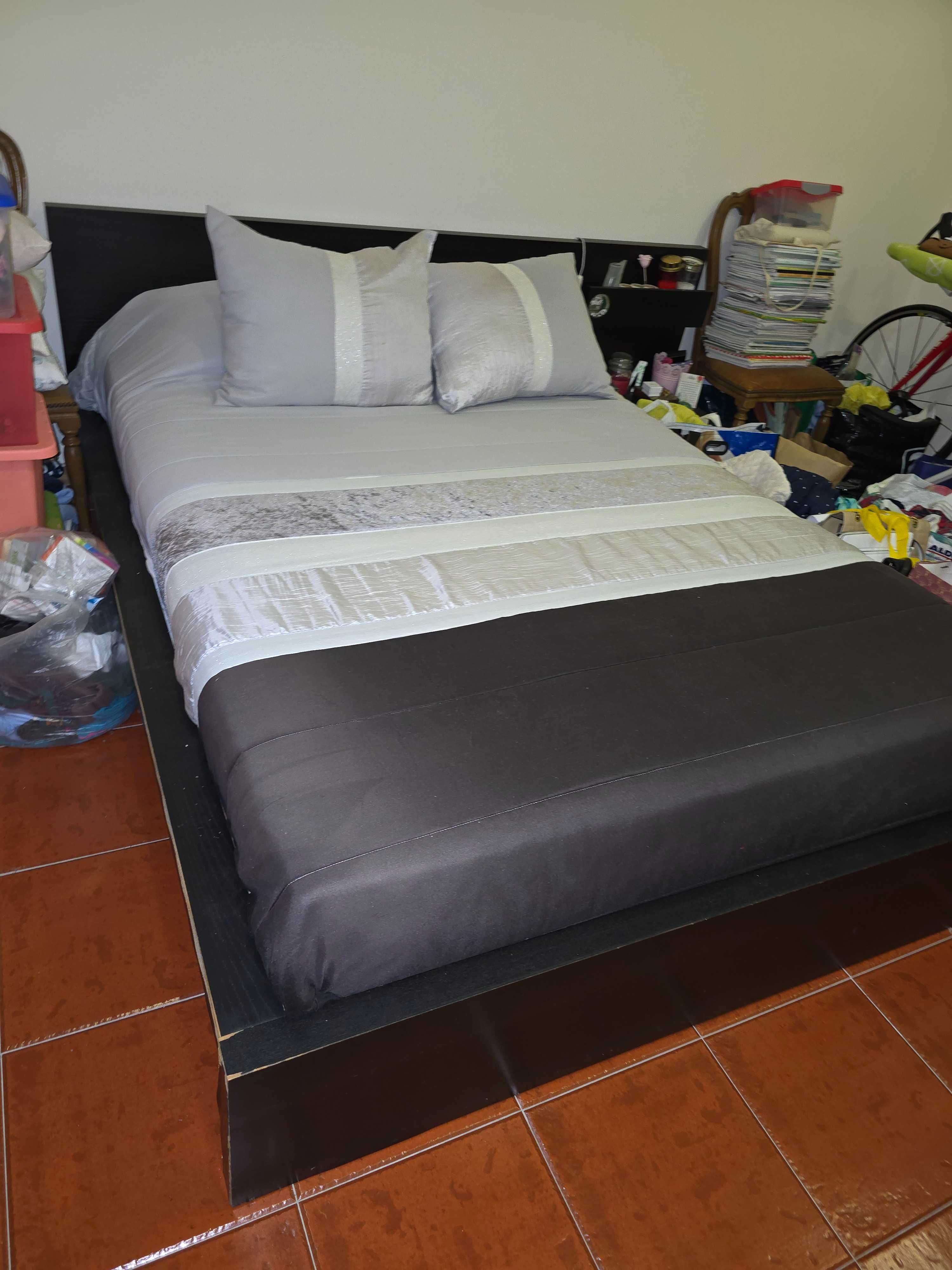 Cama de Casal 140×200 (com colchão)
