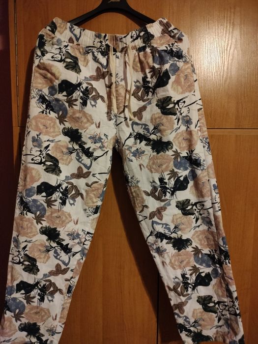 Spodnie bawełniane w kwiaty