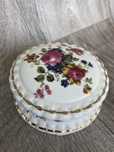 Piękne Puzderko Szkatułka porcelanowa