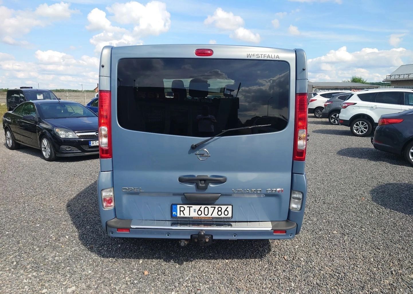 Opel vivaro 2012