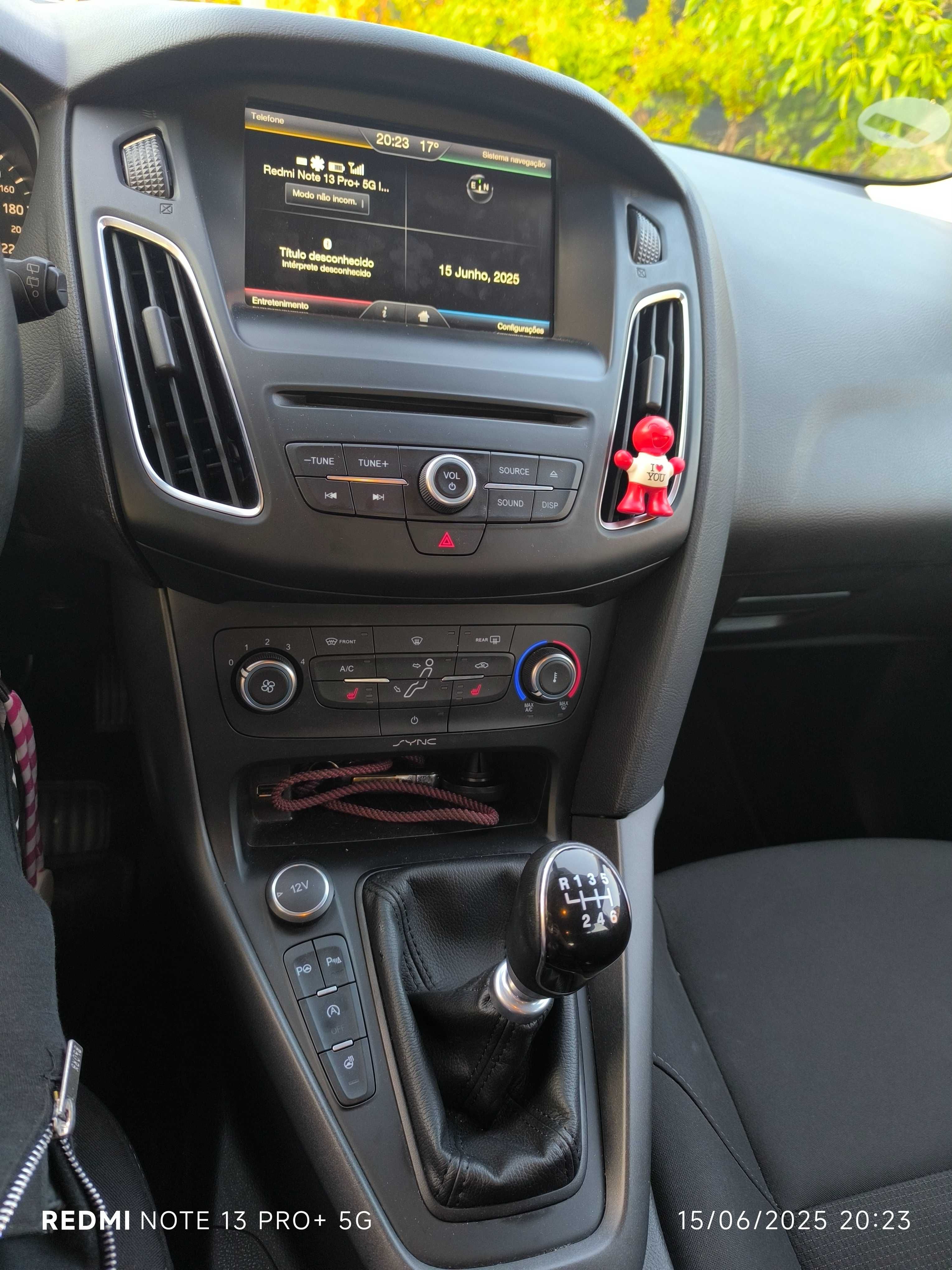 Ford focus 1.0 ecoboost full extras