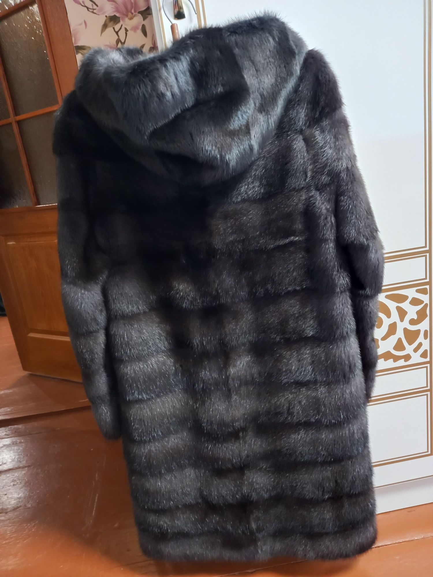 Шуба, натуральна, норкова, з капюшоном