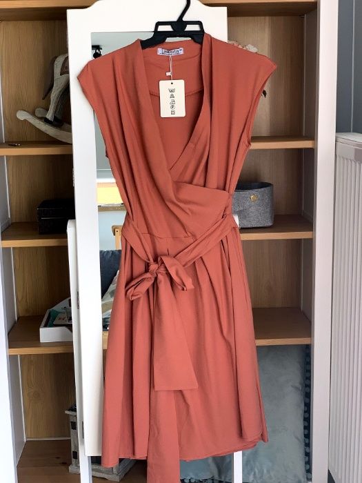 ELEGANCKA SUKIENKA Szmizjerka firmy Lakerta