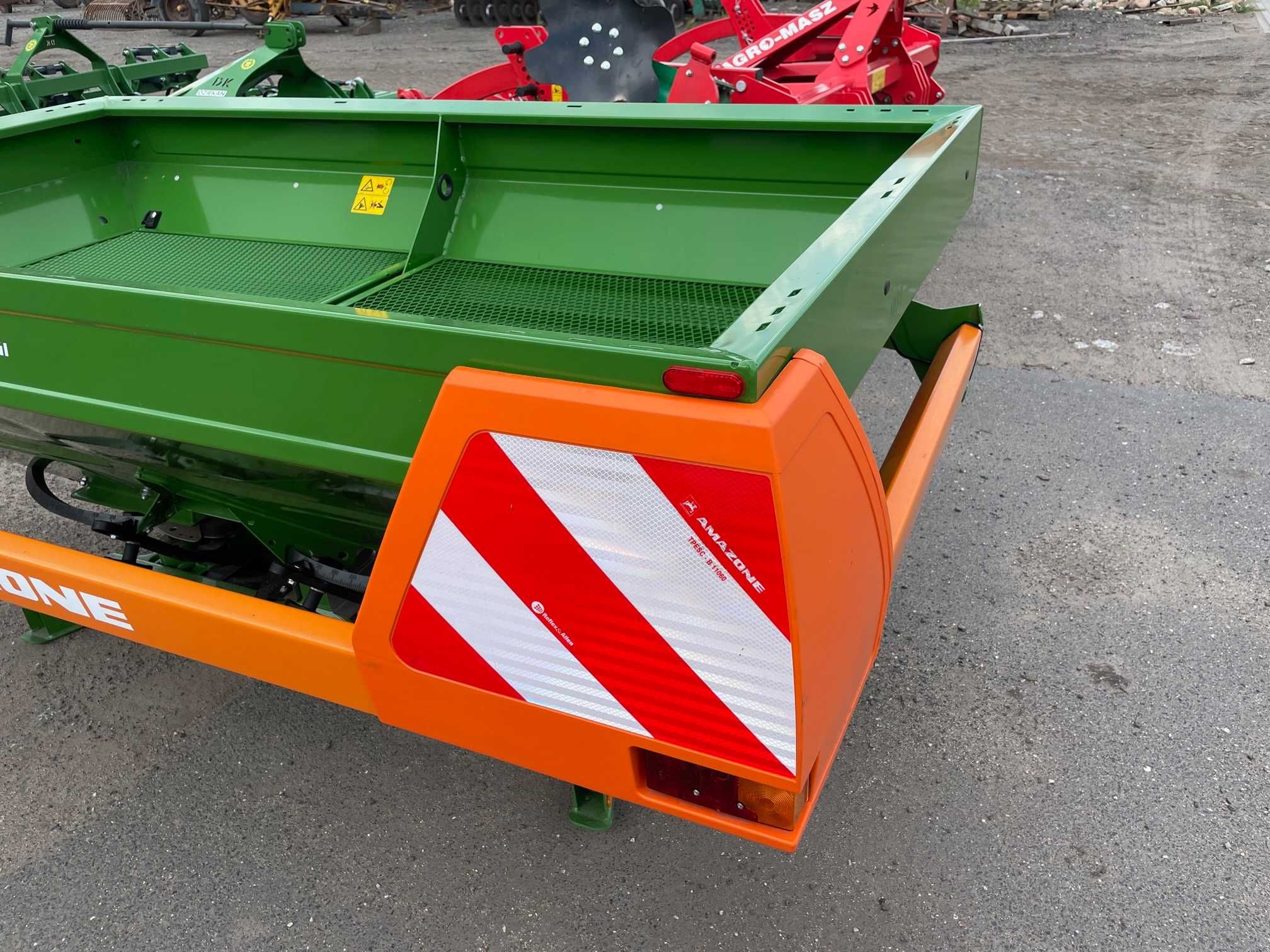 Rozsiewacz AMAZONE ZA-M 1002 NOWY, plandeka, nadstawa ZA-V 1200l