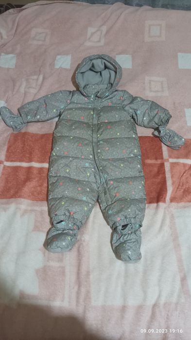 Зимний комбинезон Gap