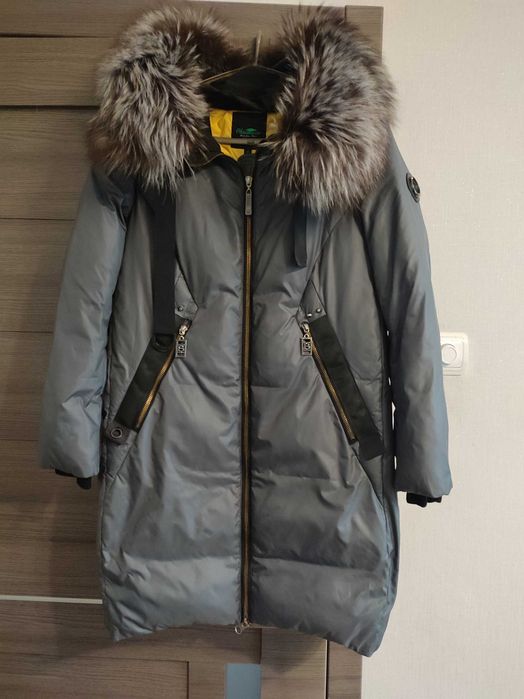 Зимове пальто куртка пуховик М Olanmear чудовий стан
