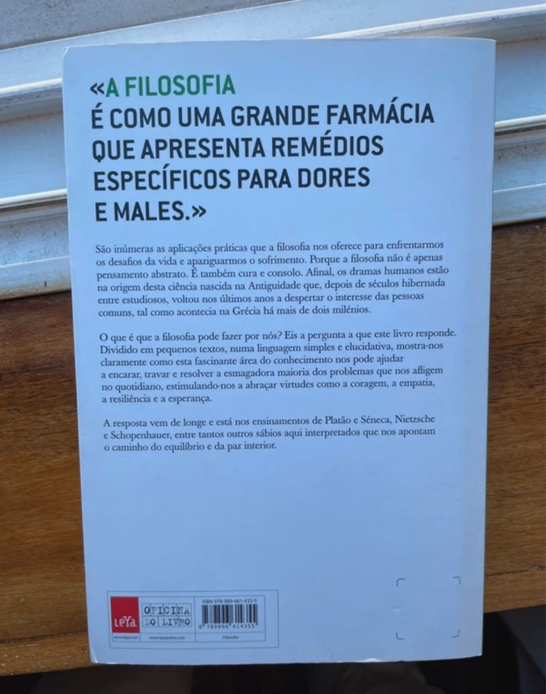 Livro “A Filosofia Resolve” de Margot Cardoso