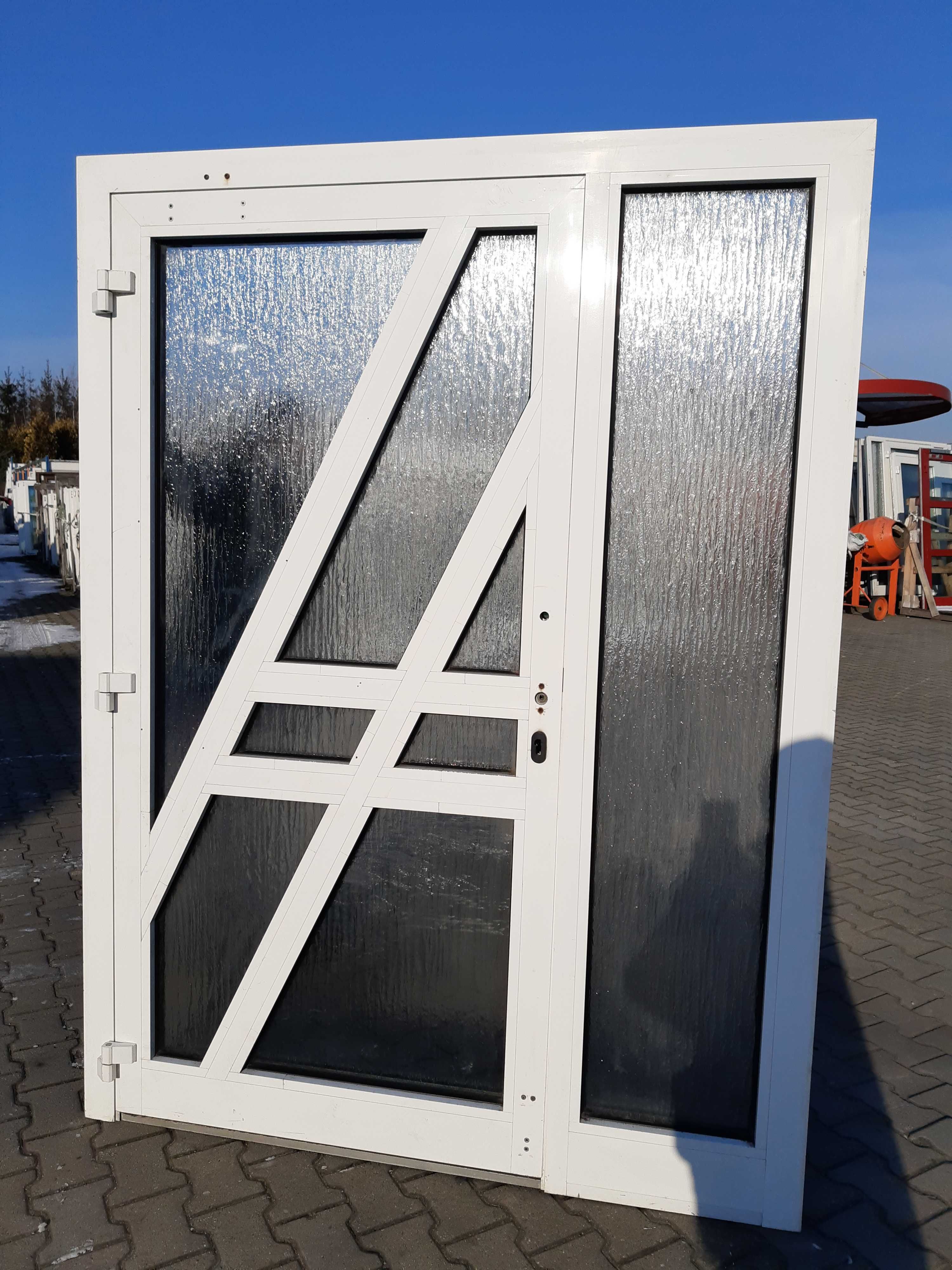 Drzwi aluminiowe 160x215