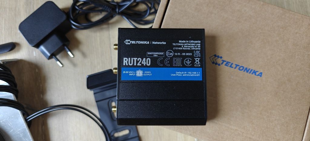 Router Teltonika RUT240 4G Sim Failover