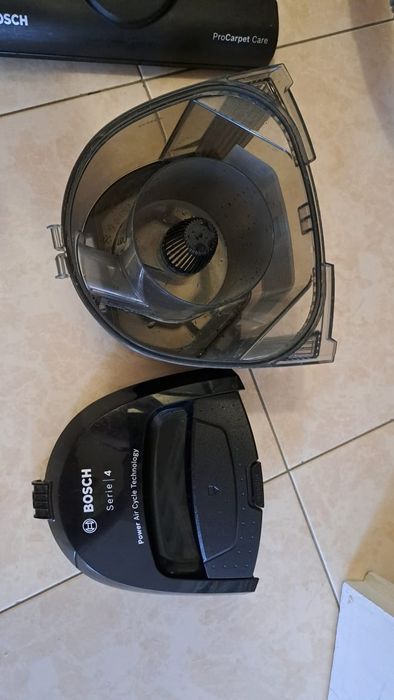 Пилисос Bosch Series 4
