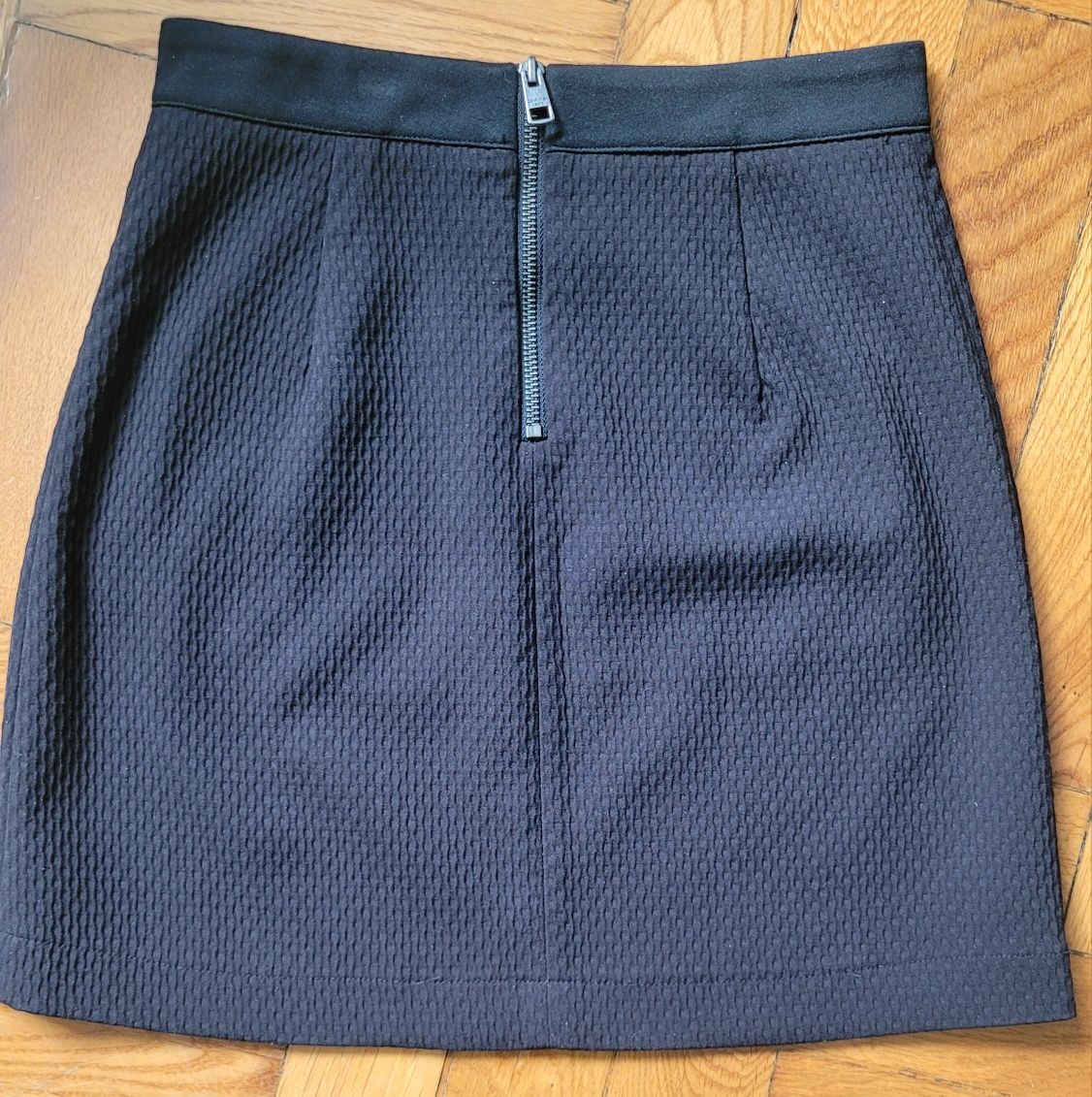 Czarna spódniczka Calvin Klein Jeans