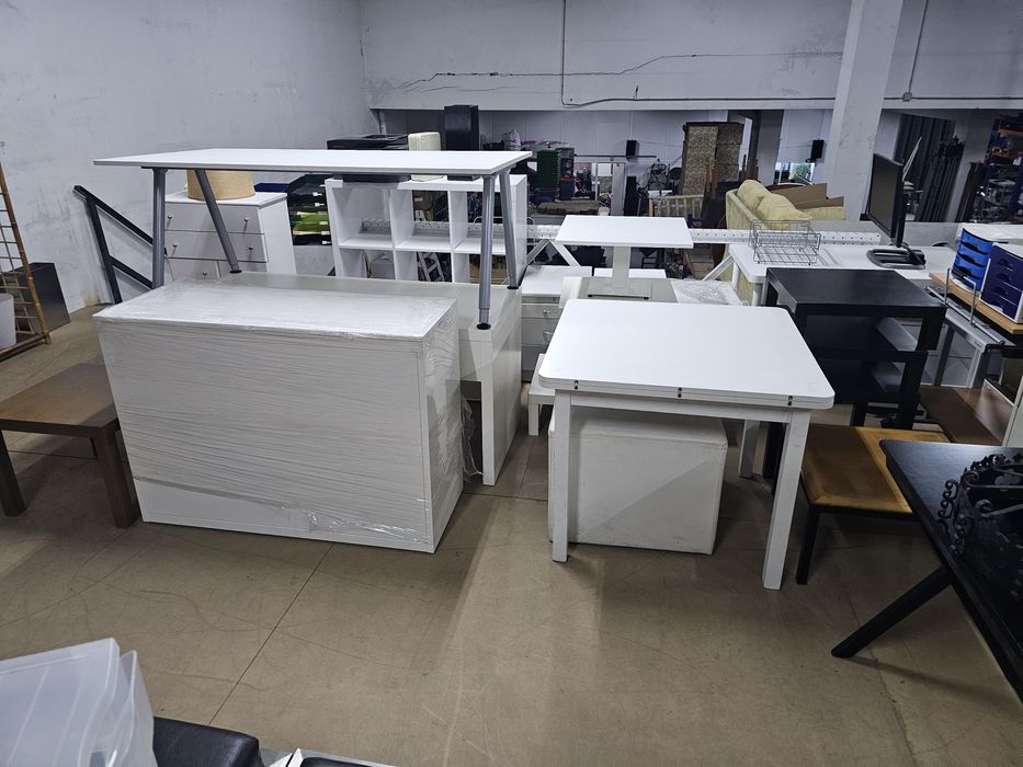 Material de escritório e de lojas