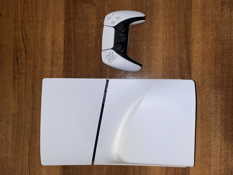 PS5 / Playstastion 5 + 3 Jogos