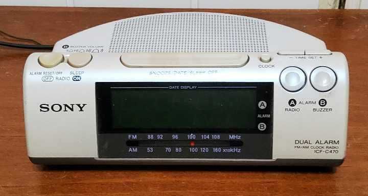 Rádio Relógio Despertador Sony