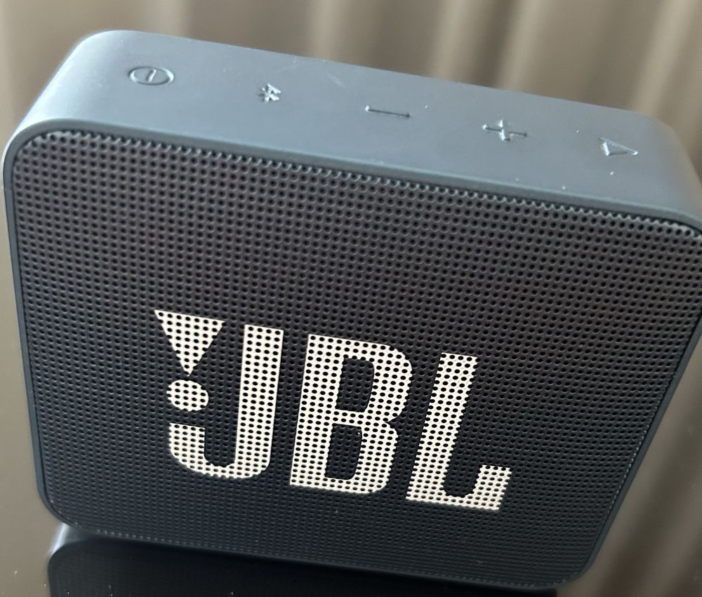 Culona jbl go 2