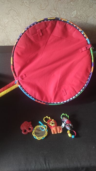 Розвиваючий ігровий коврик для немовлят